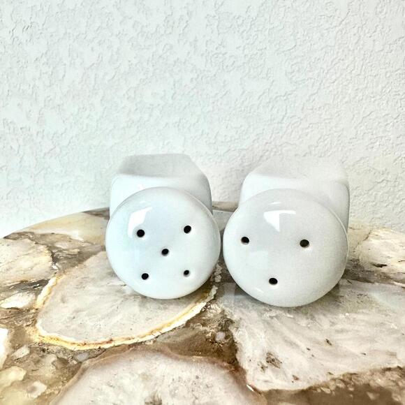 BIA CORDON BLEU  White Salt and Pepper Shaker Set Glazed Carmic in White - Picture 8 of 9